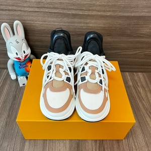 High-end Fashion Trend LOve Designer Brand Retro-<b>style</b> Sporty Lace-up Breathable Mesh Sports <b>Shoes</b> and Casual <b>Walking</b> <b>Shoes</b> - Product Image 2