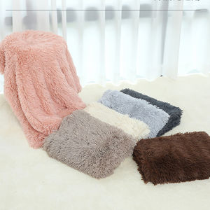 Couverture <span class=keywords><strong>de</strong></span> luxe <span class=keywords><strong>de</strong></span> créateur personnalisée en fausse fourrure pour animaux <span class=keywords><strong>de</strong></span> compagnie, <span class=keywords><strong>lit</strong></span> douillet d'extérieur pour <span class=keywords><strong>camp</strong></span> d'hiver pondéré, pour enfants humains, chiens, pique-nique. - Product Image 3