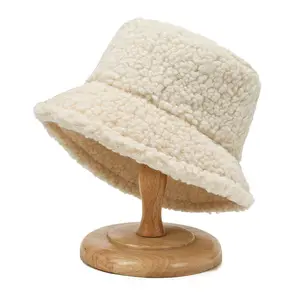Secchio femminile autunno e inverno tutto l'autunno e l'inverno impertinente bacino cappello semplice moda copertura per il viso cappello di peluche pescatore