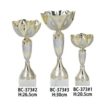 Trophées et médailles créatifs de compétition de danse en gros de la marque Phoenix – Coupes et récompenses sportives en métal pour le football (or, argent)