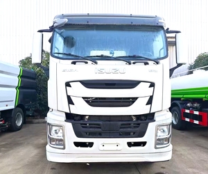 Camion-citerne à eau ISUZU Giga haute performance, arroseur d'eau avec réservoir en carbone et en acier inoxydable de 10 à 15 m³ - Product Image 4