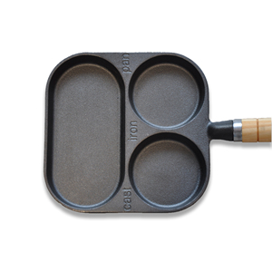 La <span class=keywords><strong>plaque</strong></span> à œufs à fond plat <span class=keywords><strong>en</strong></span> <span class=keywords><strong>fonte</strong></span> au design moderne est équipée d'un manche <span class=keywords><strong>en</strong></span> bois et convient à la <span class=keywords><strong>cuisson</strong></span> et à la friture des œufs. - Product Image 3