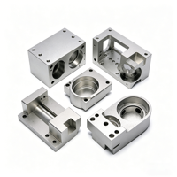 Plaques de base en aluminium moulé sous pression pour montage au sol, support pour profilés en aluminium, pièces de fixation pour clôture industrielle