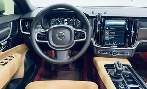 Auto Usata 2019 <span class=keywords><strong>Volvo</strong></span> V90 <span class=keywords><strong>Cross</strong></span> <span class=keywords><strong>Country</strong></span> T5 AWD, Station Wagon di Lusso Usata, Guida a Sinistra, Automatica, Robusta e High-Tech, 254 CV, 350 Nm - Product Image 6