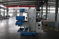 Fraiseuse universelle haute précision XK6436, fraiseuse CNC à 3 axes à un seul brocheur pour l'usinage des métaux