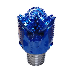 Fabbrica IADC 537 Tricone Bit da <span class=keywords><strong>6</strong></span> pollici rocca trapano a rullo forato strumento di perforazione per piattaforma petrolifera