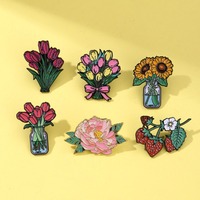 Pin Decorativo de Solapa de Metal Esmaltado con Diseño Floral de Jarrón Botánico