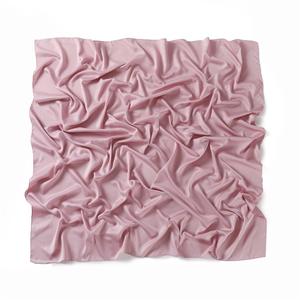 Nueva llegada transfronteriza Casual largo poliéster suave transpirable seda mate satén patrón a cuadros bufanda cuadrada tocado cuatro - Product Image 5