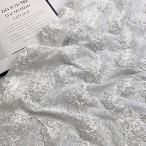 Tissu en dentelle jacquard brodé de paillettes en polyester de luxe, ruban français, pour appliques de sacs, robes <span class=keywords><strong>d</strong></span>'enfants et robes de mariée - Vente en gros - Product Image 1