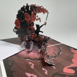 Tema di luna crescente e Halloween in stile gotico 3D Pop up Card cover rigida un simpatico piccolo gatto con rose nere e rosse - Product Image 3