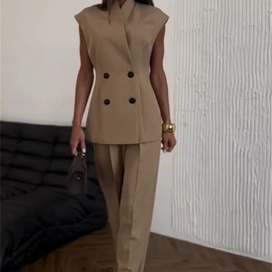 Completo da <span class=keywords><strong>Donna</strong></span> Elegante 2025 con Pantaloni in Tinta Unita Top Smanicato Doppiopetto con Collo alla Coreana e Pantaloni Dritti a Vita Alta - Product Image 3