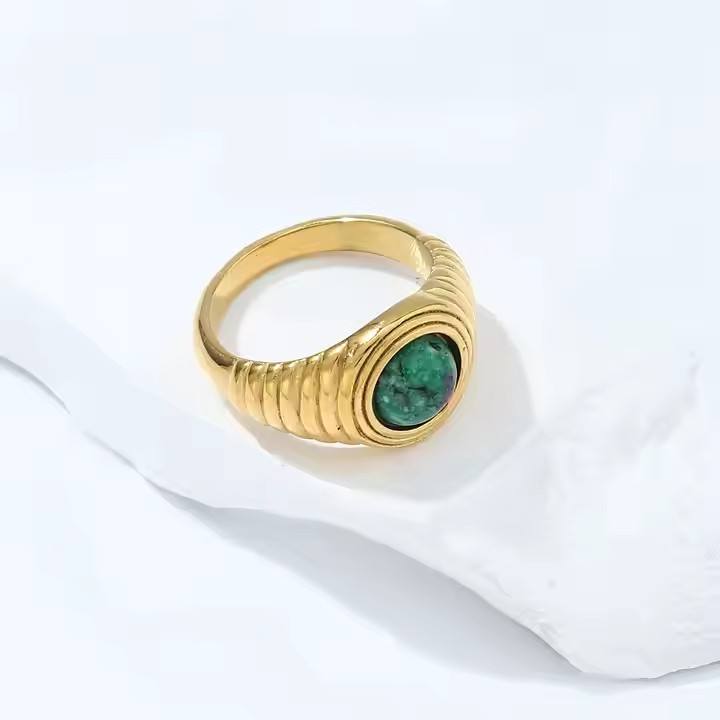 สีเขียว