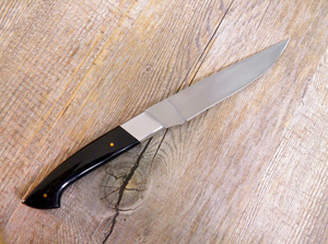 Cuchillo Dorgalesa Hecho a Mano con Hoja de Acero Inoxidable, Punta Caída, Borde Recto y Mango de Micarta OEM - Product Image 4