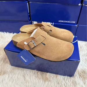 Comodi Mules Casual in Camoscio da Uomo e Sandali Piatti Open-toe da Donna - Chiusura Slip-On Tendenza Moda - Product Image 5