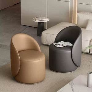 <span class=keywords><strong>Chaise</strong></span> de canapé de loisirs modernes chaises de salle à manger rotatives en <span class=keywords><strong>bois</strong></span> avec accoudoir en cuir Pu gris à dossier haut de luxe - Product Image 2