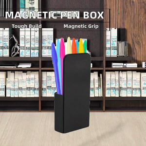 Organisateur mural magnétique en promotion avec horloge, boîte à crayons et porte-stylos - Product Image 2