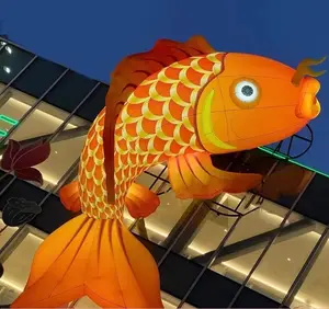 ديكور مباني بسعر رخيص نموذج سمكة ذهبية ضوئي led يمكن نفخها نموذج سمكة قابلة للنفخ للإعلان عن المناسبات