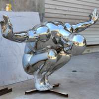 Sculpture d'homme de plongée en acier inoxydable de polissage de miroir de style moderne grandeur nature à vendre