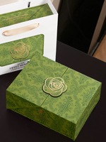 Boîte d'emballage de luxe personnalisée en vente chaude, élégante, avec laminage mat UV, ruban, papier gaufré, feuille d'or pour bougies, portefeuilles, dossiers