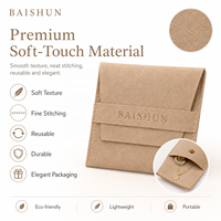 Pochette enveloppe pliable réglable en microfibre camel kaki clair, personnalisable OEM, avec fermeture à rabat, logo personnalisé, vente en gros, pour bijoux et voyages