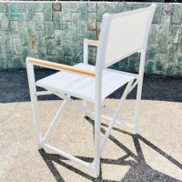 Chaise pliante en aluminium de haute qualité pour le camping, imperméable, avec accoudoirs en plastique imitation bois, idéale pour les directeurs et l'utilisation en extérieur dans les parcs.