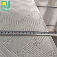 Carrelage de plafond en plaques de plâtre laminé en PVC ignifuge et étanche 60X60 faux plafonds en gypse pour restaurants