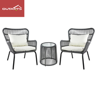 Ensemble de jardin populaire Table et chaise de balcon Ensemble de trois pièces Chaises de restaurant en plein air tissées pour patio en rotin