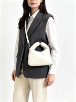 Sac hobo en polaire Teddy pour femme Zeyu, sac à bandoulière en sherpa doux pour l'hiver avec sangle amovible en PU, sac à main en fausse fourrure ODM