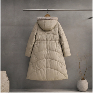 Cappotto in <span class=keywords><strong>Pelle</strong></span> con Cappuccio e Imbottitura in Piuma per Donna, Giacca Lunga con Cintura in Vita e Bordo in Pelliccia di Visone - Product Image 3