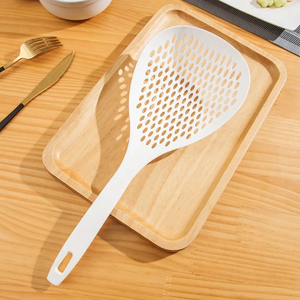 1Pcs Large Anti-Scald Plastic Spoon Household Kitchen Tool Food Straining Skimmer Spatula <b>Colander</b> <b>Strainer</b> for Cooking - Product Image 4
