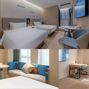 Ensemble complet de chambre à coucher moderne, lit plateforme en bois avec matelas, tête de lit, table d'appoint et tables de chevet pour hôtel 3 étoiles, chambre complète - Product Image 6