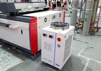 Machine de découpe laser à fibre 600x600mm 1500W 2000W 3000W pour tôle métallique, mini-machine de découpe laser à fibre de table 6060