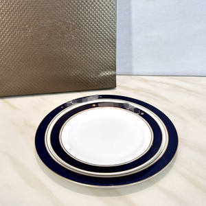 Ensemble d'assiettes à Steak en céramique haut de gamme de 10 pouces assiette de nourriture occidentale bordée d'or bleu Arrangement de table durable pour hôtels restaurants - Product Image 6