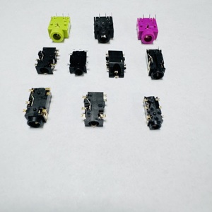 <span class=keywords><strong>3.5</strong></span> âm thanh Ổ cắm điện <span class=keywords><strong>Adapter</strong></span> thép không gỉ nam/nữ nối ABS 5A/2A đánh giá đồng cho tai nghe Guitar Microphone video - Product Image 5