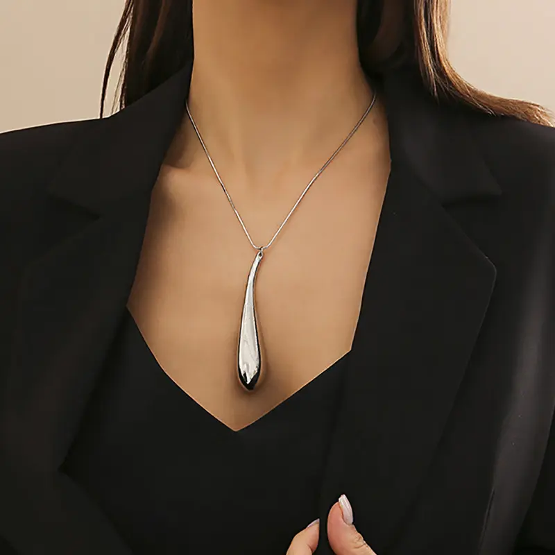 Exaggerated Water Drop Big Pendant Punk Necklace Minimalist Geometric Clavicle Chain Fashion Jewelry America Style Necklaces Set