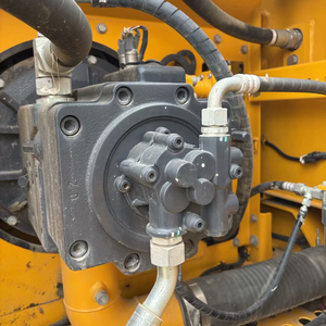Original Engine & Breaking <b>Hammer</b> Included, Nearly New LonKing LG6205 20 Ton Used Crawler Hydraulic Excavator - Product Image 1