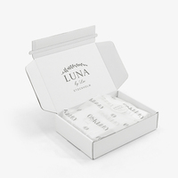 Boîte d'expédition e-commerce personnalisée avec impression de logo, boîte d'emballage recyclable pour ensemble cadeau d'accessoires de bijoux avec rembourrage en papier froissé