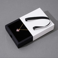 Chine Boîte à bijoux rigide en matériaux recyclés personnalisés en gros Boîtes d'emballage de cadeau de mariage en mousse à poignée pliante Fabricants