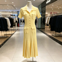 Vêtements pour femmes en gros, robe décontractée à manches courtes, col polo, robe midi élégante en tricot noir de haute qualité