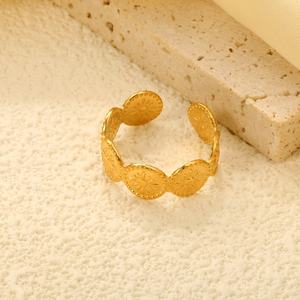 Anillo de Diseño Floral Redondo de Moda, Venta al por Mayor, Joyería Chapada en Oro de 18K, Anillos Ajustables Abiertos de Acero Inoxidable para Mujer - Product Image 3