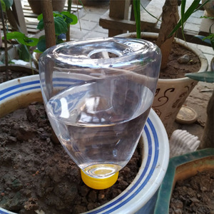 Dispositivo de Riego Automático de 500 ml, Sistema de Riego por Goteo de Plástico para Suculentas y Plantas de Interior - Product Image 2