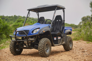Meilleur 2 sièges <span class=keywords><strong>électrique</strong></span> utv 4x4 4wd <span class=keywords><strong>roue</strong></span> avant 3KW <span class=keywords><strong>roue</strong></span> arrière 7.5KW drive à vendre véhicules utilitaires de chasse adultes comme <span class=keywords><strong>Polaris</strong></span> - Product Image 2