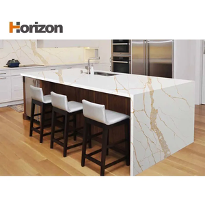 Mặt bàn đá thạch anh nhân tạo Calacatta màu vàng ấm, vân vàng óng ánh, bề mặt mềm mại, thích hợp làm mặt bàn bếp, đảo bếp, ốp tường. - Product Image 4