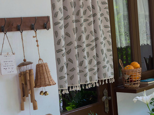 Demi-<span class=keywords><strong>rideau</strong></span> court à motif de petites feuilles vertes avec pompons blancs, à passe-tringle, pour porte de cuisine, café, ou comme housse anti-poussière pour <span class=keywords><strong>armoire</strong></span> - Product Image 6