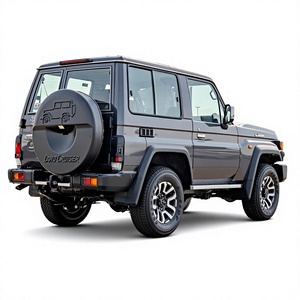 Land Cruiser LC71 Pickup 2024, 2.8L 4x4 Diesel, 6 Posti, Cerchi R18, Cambio Automatico, Euro VI, Luci Diurne a LED, Guida a Sinistra - Product Image 1