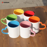 Logo imprimé 11 oz coeur couleur poignée couleur intérieure tasse Sublimation blanc tasses avec poignée coeur