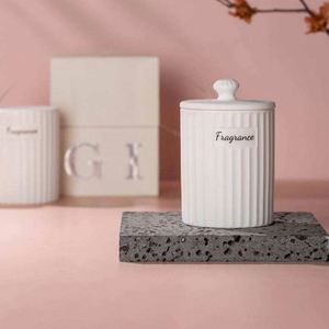 Pot à bougie parfumée en céramique blanche côtelée avec couvercle, décoration moderne pour la maison et l'aromathérapie - Product Image 2