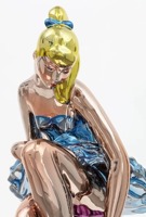 Exposition d'art : Danseurs de ballet pop sur miroir poli, Grandes sculptures dans le musée d'art
