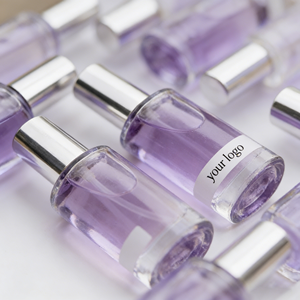 น้ำหอมกลิ่นดอกไม้ติดทนนานสำหรับทุกเพศ ขนาด 50 มล. ระดับพรีเมียม เหมาะสำหรับเป็นของขวัญประจำวัน - Product Image 1