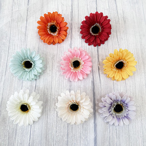 Fleurs artificielles en soie Meiyu Craft, chrysanthèmes noirs, décoration de mariage, décoration de la maison, fleurs réalistes multicolores, lot de 7 pièces - Product Image 1